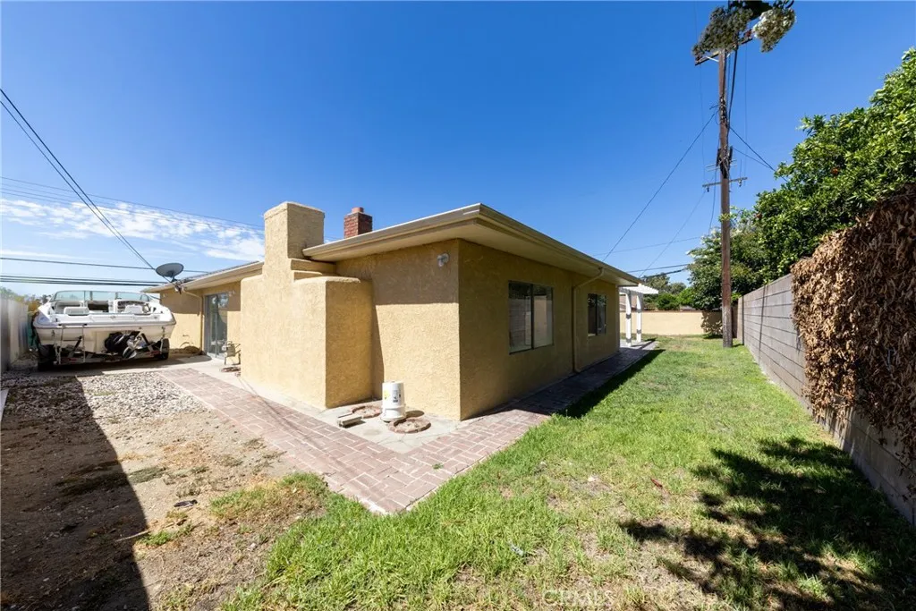 558 W Philadelphia St, Ontario, California 91762 home-pic-44