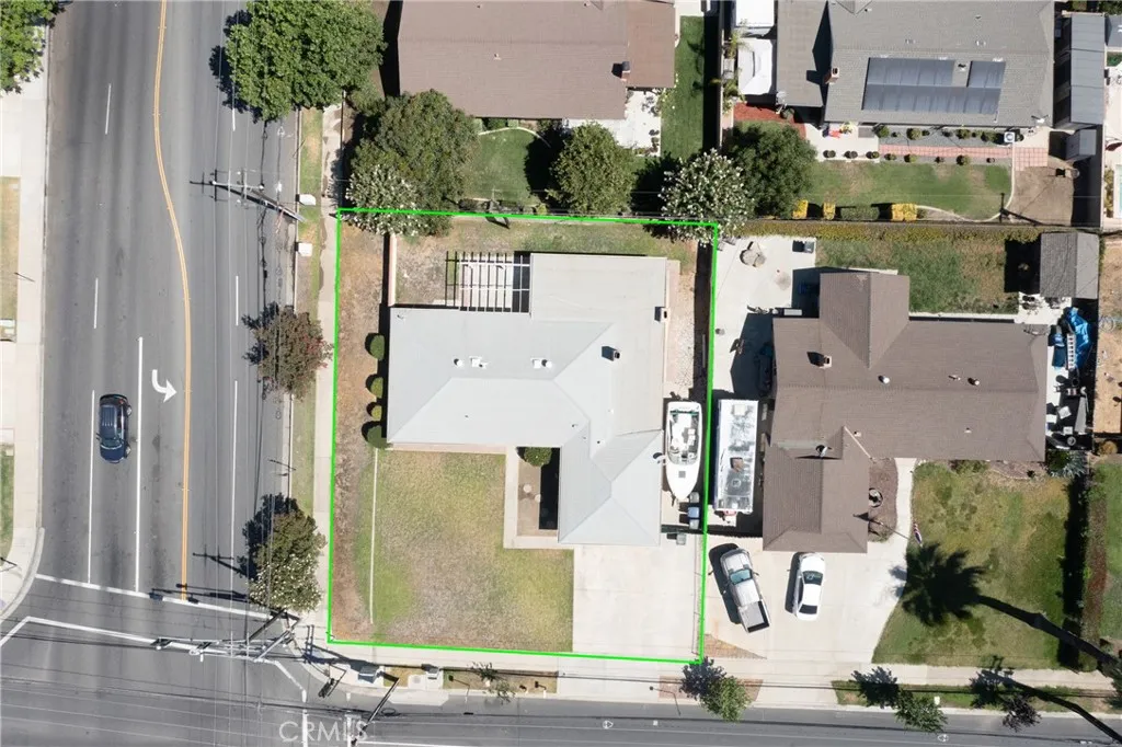 558 W Philadelphia St, Ontario, California 91762 home-pic-51