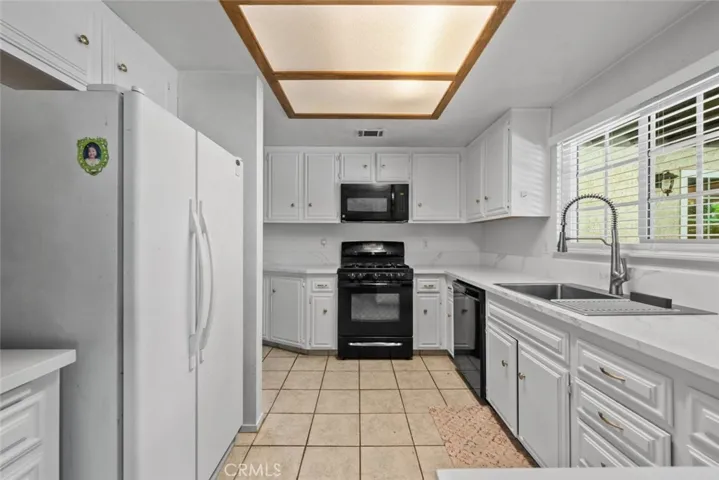44239 Ruthron Avenue, Lancaster, California 93536