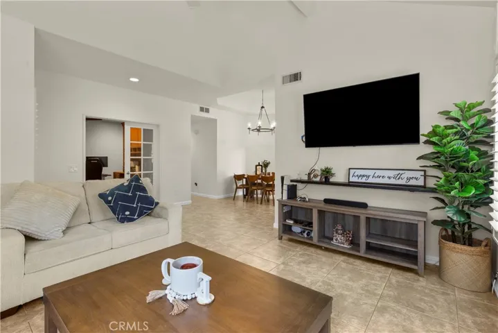 Living Room / Angel 4