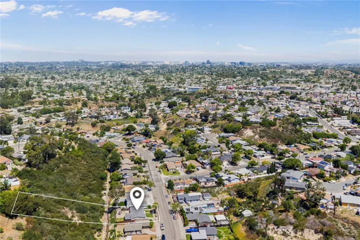 4833 Chateau Drive, San Diego, California 92117