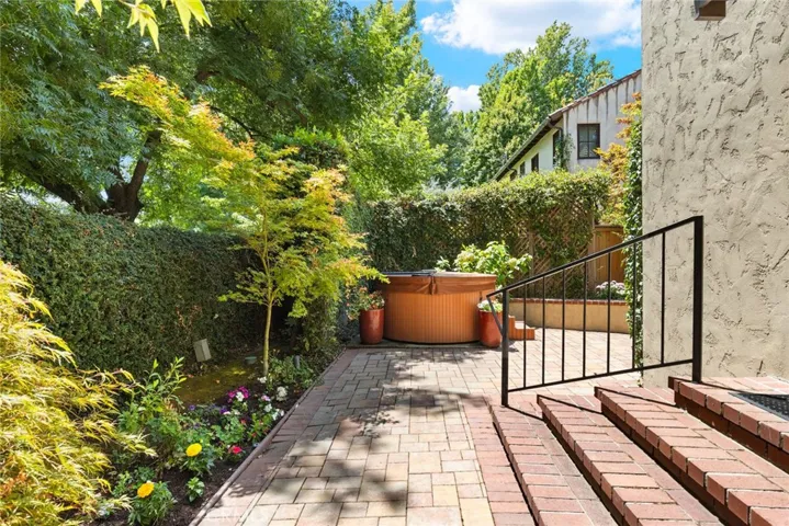 1197 Woodland Avenue, Chico, California 95928