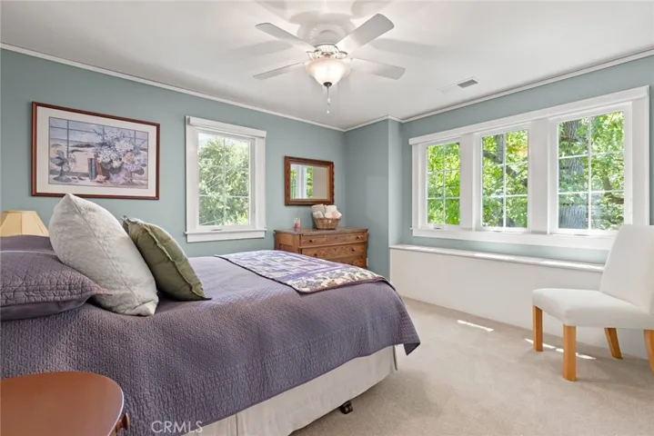 Guest Bedroom - 2nd Floor