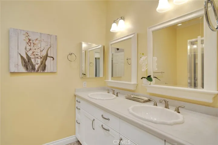 2382 Leeward Circle, Westlake Village, California 91361