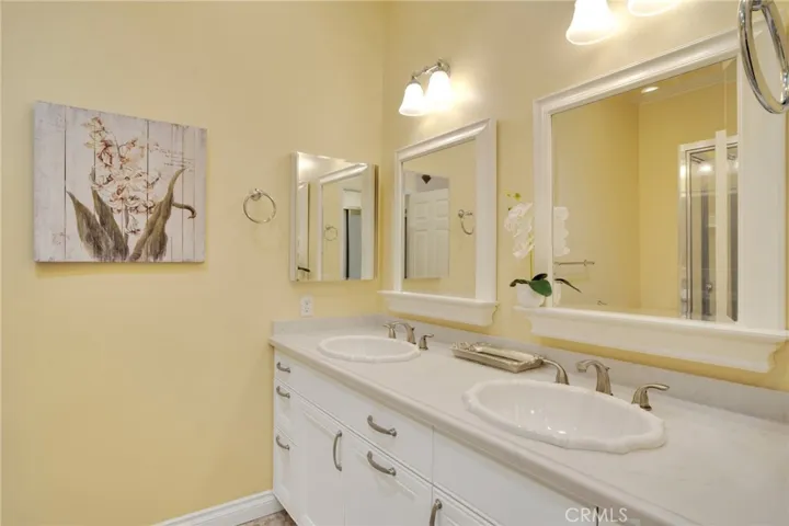 2382 Leeward Circle, Westlake Village, California 91361