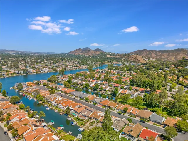 2382 Leeward Circle, Westlake Village, California 91361