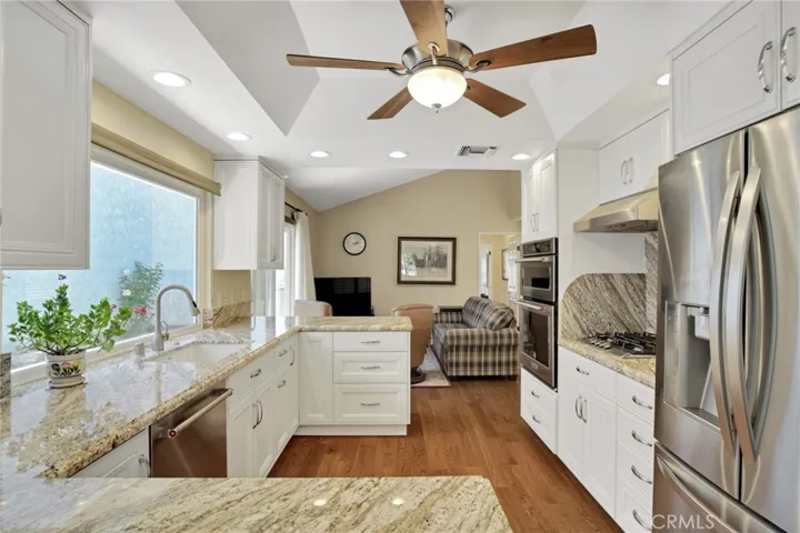 2382 Leeward Circle, Westlake Village, California 91361