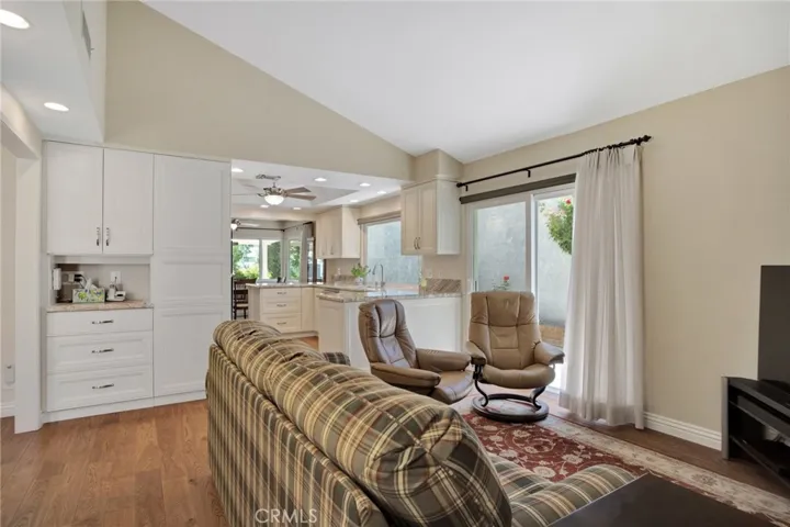 2382 Leeward Circle, Westlake Village, California 91361