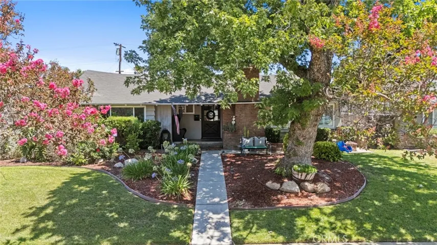 289 E Mckinley Avenue, Pomona, California 91767