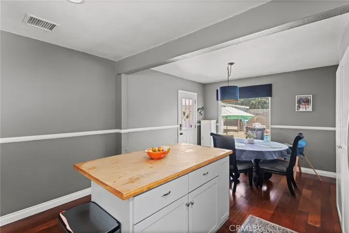 289 E Mckinley Avenue, Pomona, California 91767