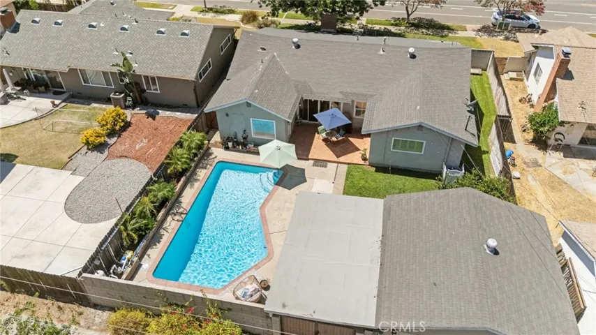 289 E Mckinley Avenue, Pomona, California 91767