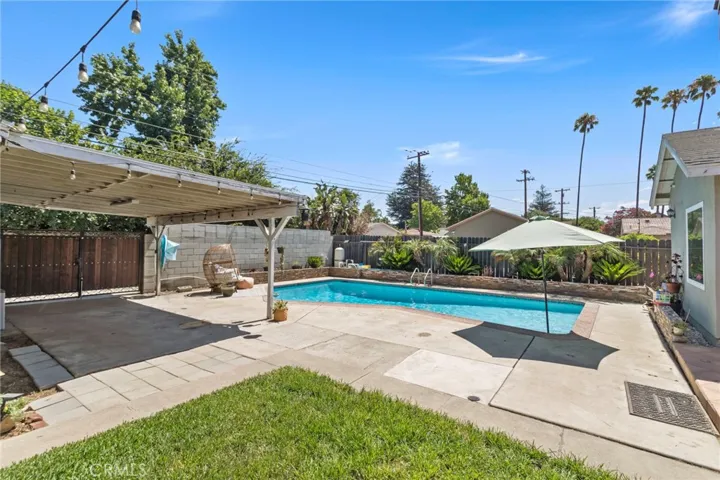 289 E Mckinley Avenue, Pomona, California 91767