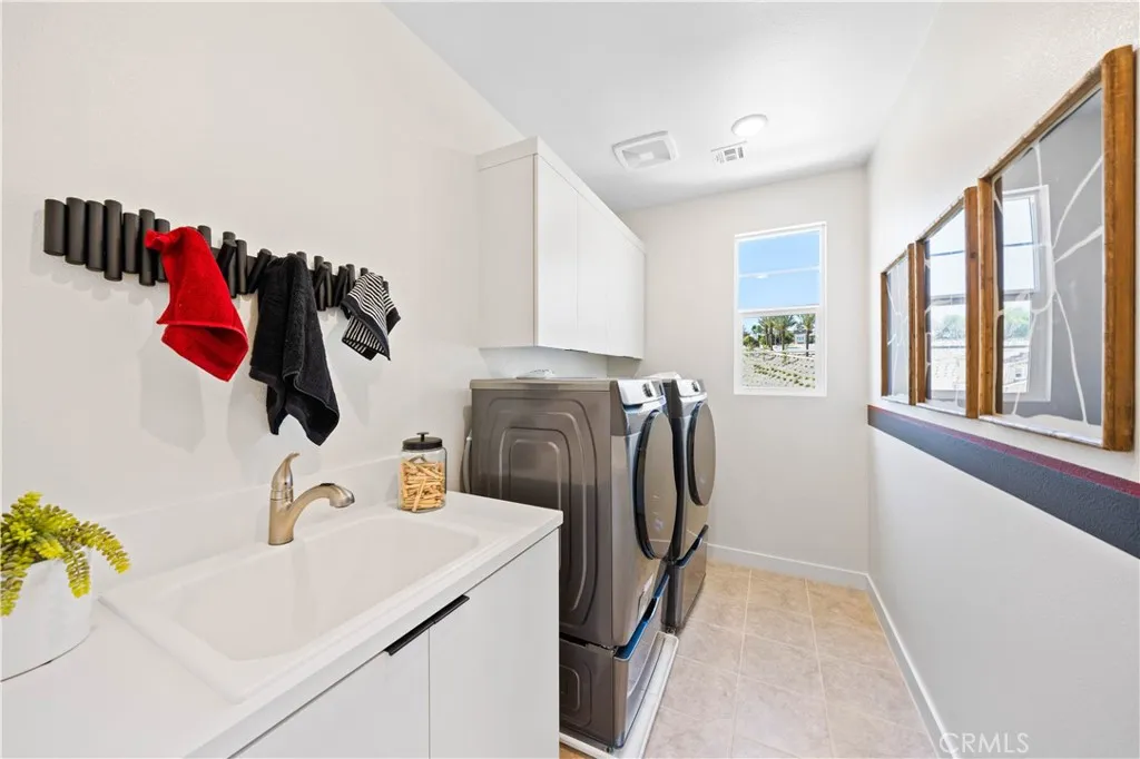 221 Roma Court, Walnut, California 91789 home-pic-20