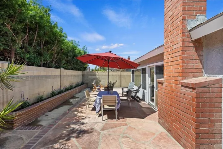 5832 Roxbury Court, Cypress, California 90630