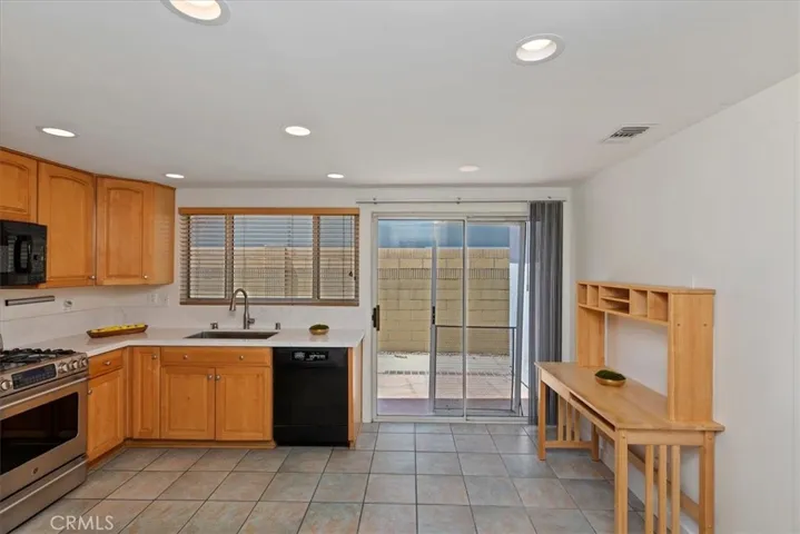 5832 Roxbury Court, Cypress, California 90630