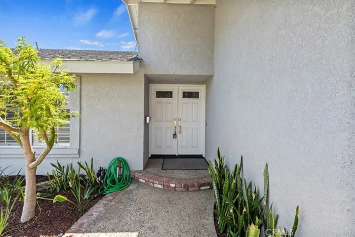 5832 Roxbury Court, Cypress, California 90630