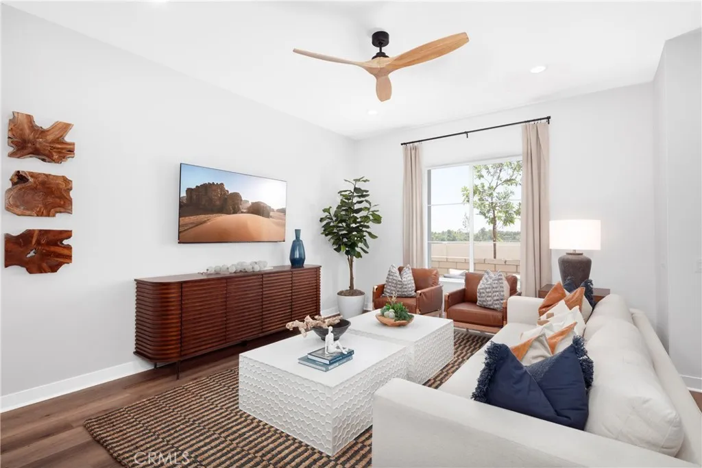 22046 Florencce Circle, Walnut, California 91789 home-pic-6