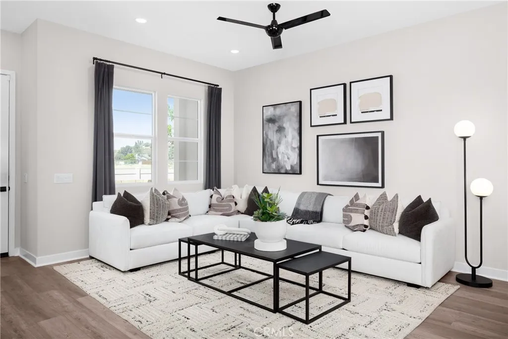 226 Roma Court, Walnut, California 91789 home-pic-2