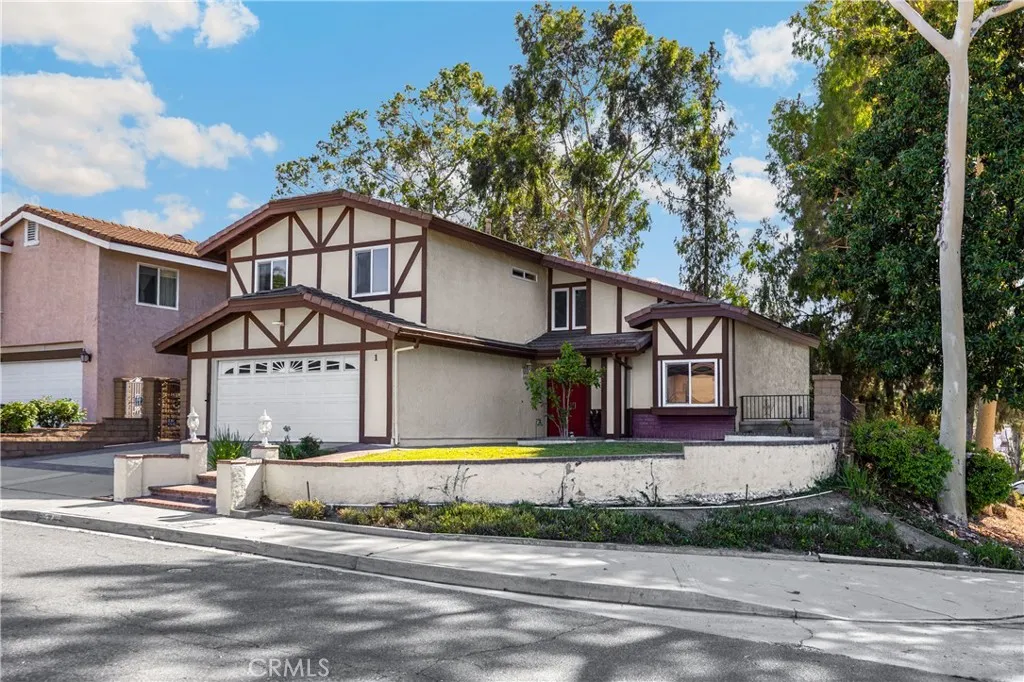 1 Country Wood Drive, Phillips Ranch, California 92408 home-pic-3