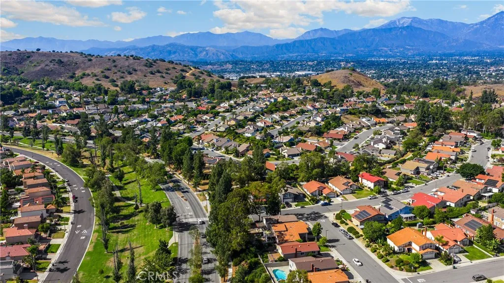 1 Country Wood Drive, Pomona, California 91766 home-pic-30