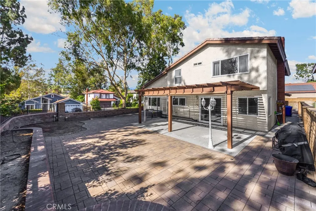 1 Country Wood Drive, Phillips Ranch, California 92408 home-pic-22