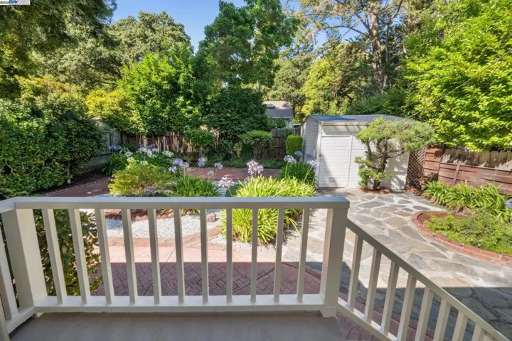1658 Gouldin Rd, Oakland, California 94611