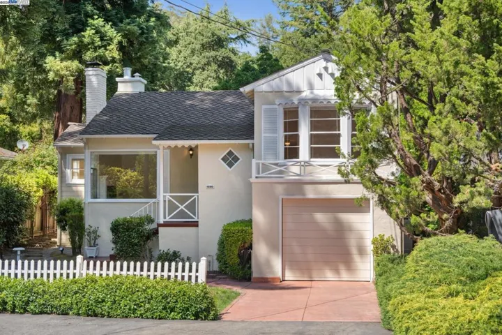 1658 Gouldin Rd, Oakland, California 94611