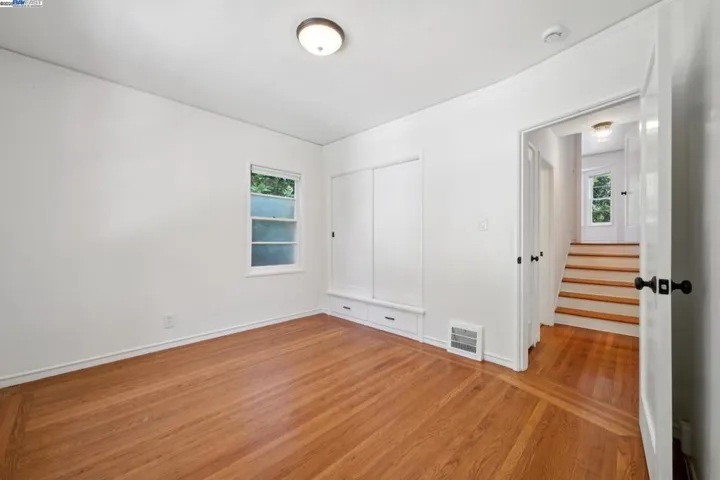 1658 Gouldin Rd, Oakland, California 94611