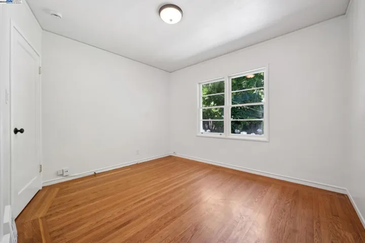 1658 Gouldin Rd, Oakland, California 94611