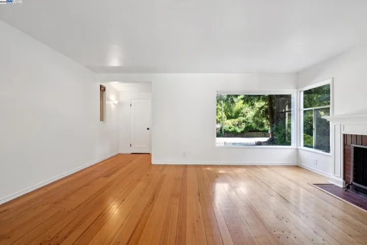 1658 Gouldin Rd, Oakland, California 94611