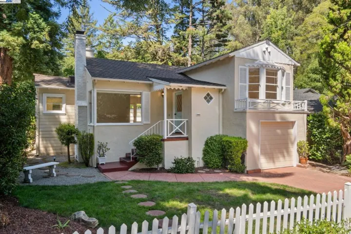 1658 Gouldin Rd, Oakland, California 94611