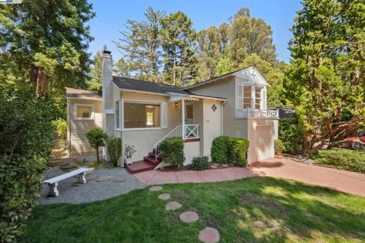 1658 Gouldin Rd, Oakland, California 94611