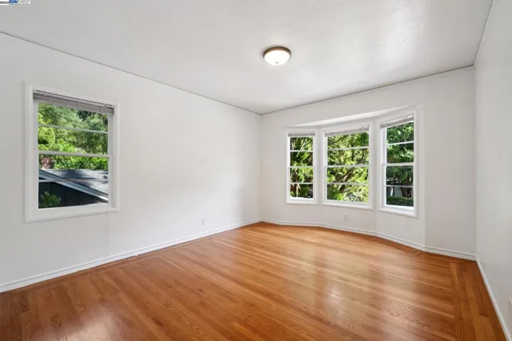 1658 Gouldin Rd, Oakland, California 94611