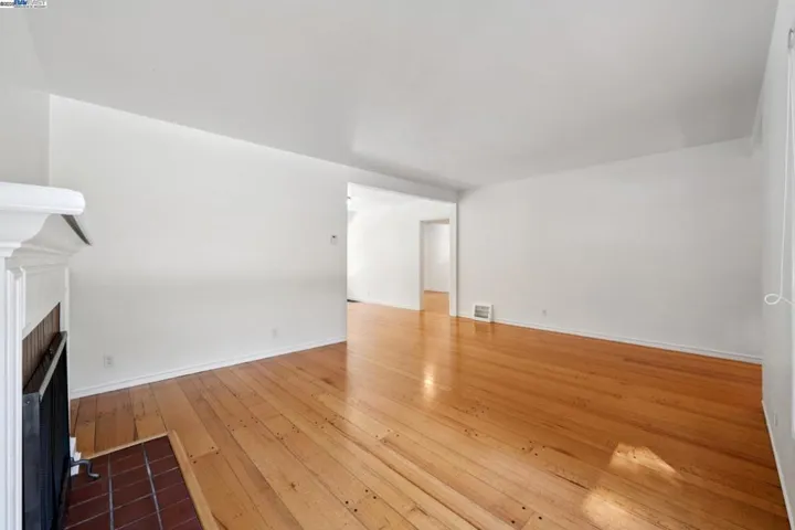 1658 Gouldin Rd, Oakland, California 94611