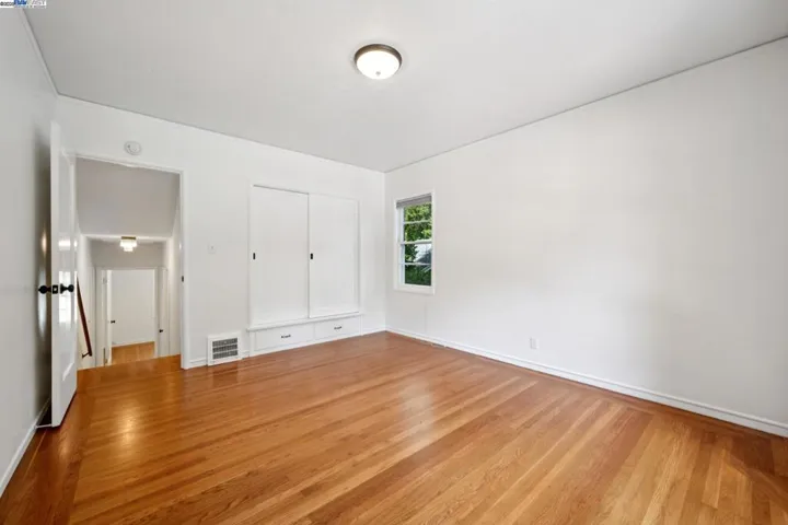 1658 Gouldin Rd, Oakland, California 94611