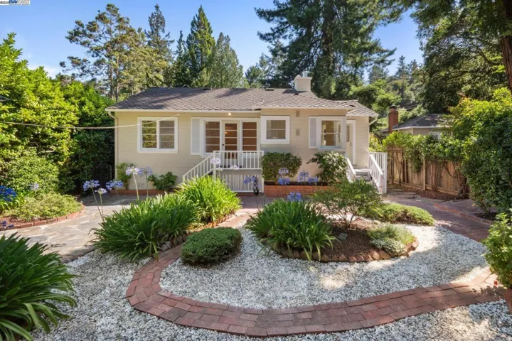 1658 Gouldin Rd, Oakland, California 94611