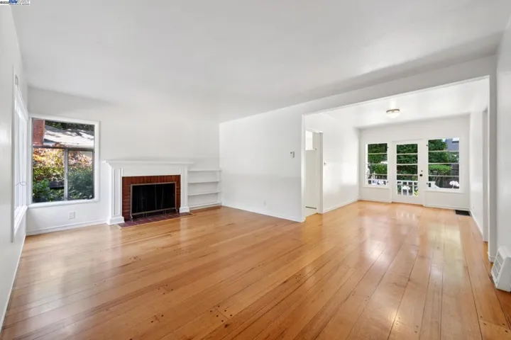 1658 Gouldin Rd, Oakland, California 94611