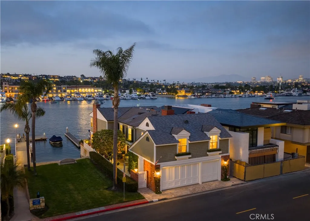 600 Via Lido Nord, Newport Beach, California 92663, 3 Bedrooms Bedrooms, ,3 BathroomsBathrooms,Residential,For Sale,Via Lido Nord,NP25167917