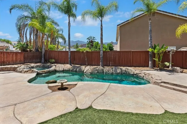 22695 Passionflower Court, Corona, California 92883