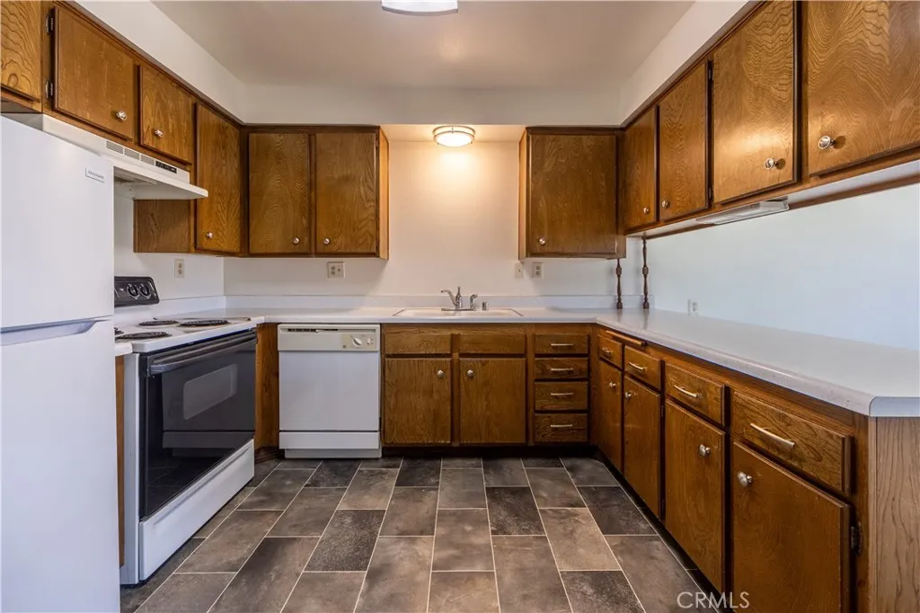 9924 Cedar Street, Bellflower, California 90706 home-pic-11