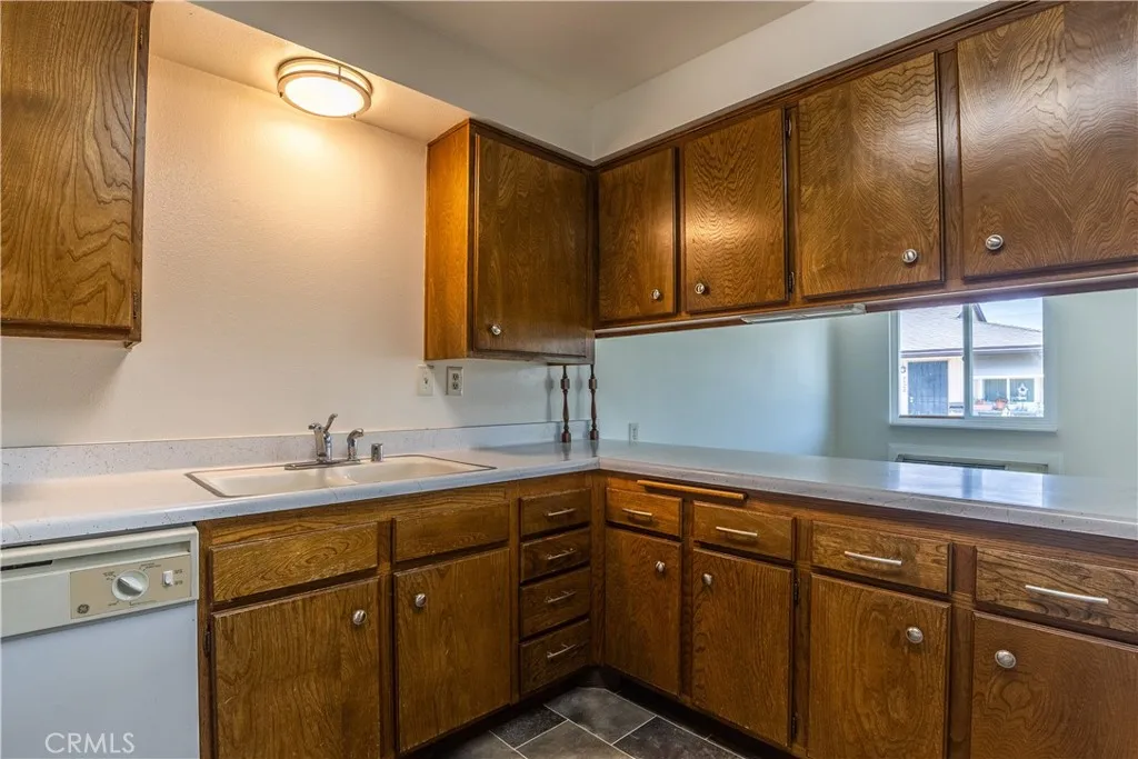 9924 Cedar Street, Bellflower, California 90706 home-pic-12