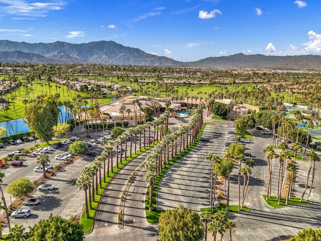 38915 Wisteria Drive, Palm Desert, California 92211 home-pic-45