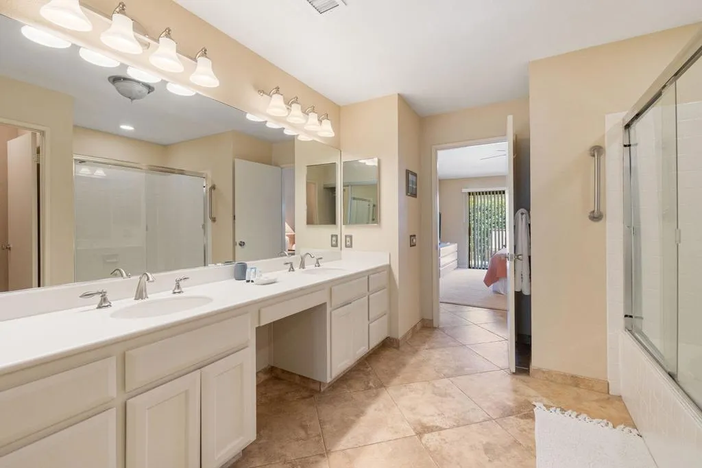 38915 Wisteria Drive, Palm Desert, California 92211 home-pic-27