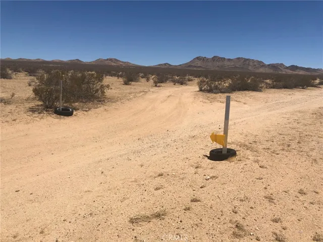 You will see these markers and go left till you see the sign. Easy drive and great road.