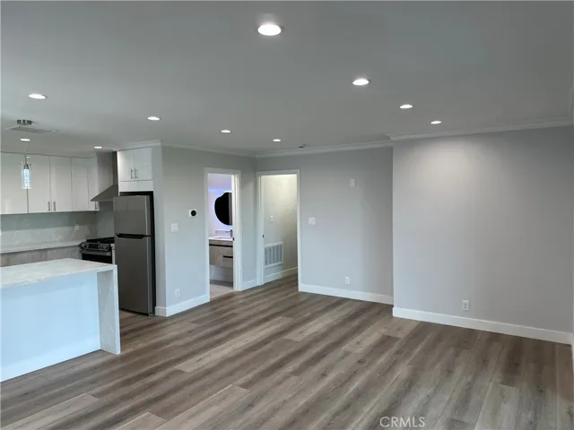 4504 Sunnycrest Drive, Los Angeles, California 90065