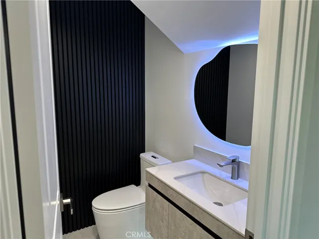 4504 Sunnycrest Drive, Los Angeles, California 90065