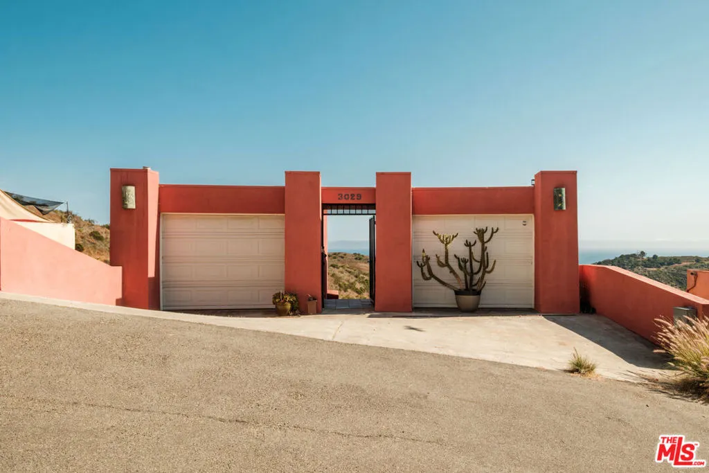 3029 Sequit Drive, Malibu, California 90265, 3 Bedrooms Bedrooms, ,2 BathroomsBathrooms,Residential Lease,For Rent,Sequit,25570159