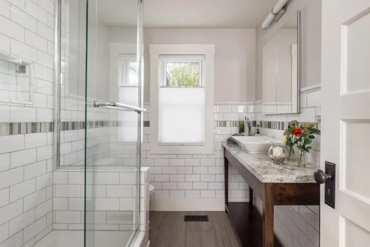 724 Pine Avenue, Pacific Grove, California 93950