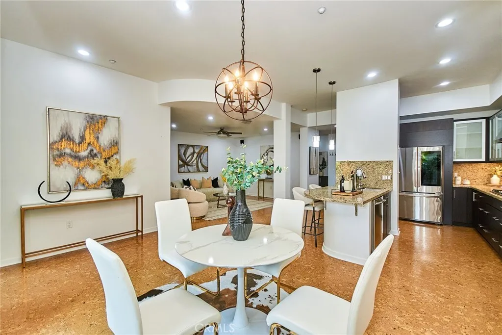 21 Gramercy 313, Irvine, California 92612, 2 Bedrooms Bedrooms, ,2 BathroomsBathrooms,Residential Lease,For Rent,Gramercy,AR25170431