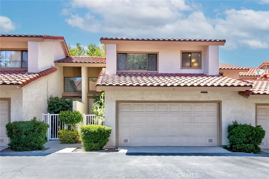 1325 Solera Lane 3, Diamond Bar, California 91765, 2 Bedrooms Bedrooms, ,3 BathroomsBathrooms,Residential,For Sale,Solera,TR25169130